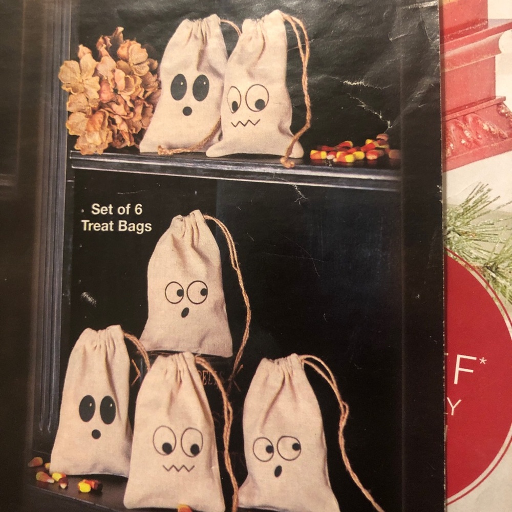 6 Halloween treat bags